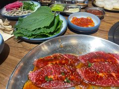 -明洞阿姨·韩式酱蟹烤肉·创意料理(三元桥店)