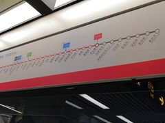-尹山湖(地铁站)