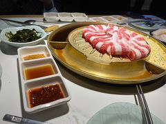 -猪啊牛呀羊啊铜盘烤肉(正大广场店)