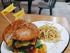 -HELLO 27 意面·沙拉·帕尼尼