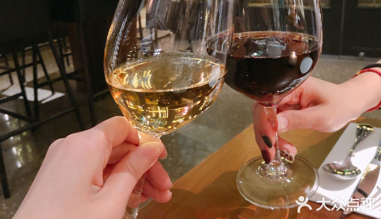 牛排09美酒今夜为2021干杯00