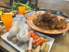 -黄记百味自助骨头王(红旗大街店)