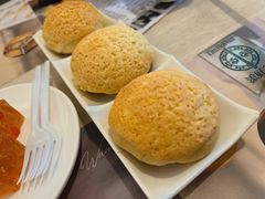 酥皮焗叉烧包-添好运点心专门店(深水埗店)
