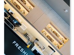 -瑞幸咖啡(杭州绿地中央店)