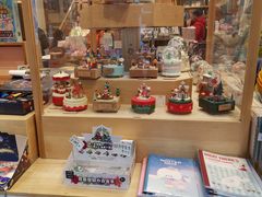 -猫的天空之城概念书店(杭州南宋御街店)