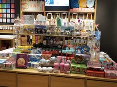 -九木杂物社(凯德大峡谷店)