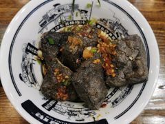 -黑白电视老长沙吃货铺(南岗万达店)