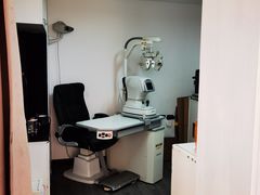 -目艮眼镜SHOWROOM(品牌集合店)