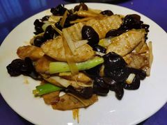 -吴记酱骨炖菜馆(西大直街店)