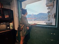 -白象居