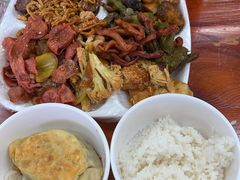 -食里香自助快餐(香槟小镇店)