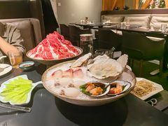 -鲜入唯煮·港式海鲜牛肉火锅(金宝街店)