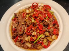 洪湖藕带炒黄牛肉-在莲野·湖北民间菜·头牌松滋鸡(光谷步行街店)