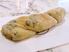 土豆菠菜夏巴塔-WHEAT&BAKER-麥(凯德来福士店)