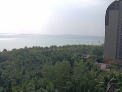 -三亚湾海居铂尔曼度假酒店