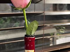 -Mark&Mars Restaurant