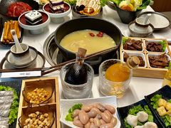 -汤宴·参须肚包鸡(南京路店)