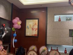 -琥珀老六龙虾(四里河店)