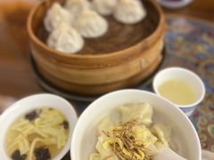 -笑来喜馄饨小笼工坊店(湖滨街店)