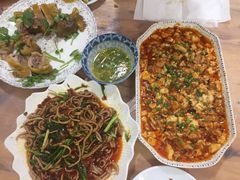 -洪霞餐馆