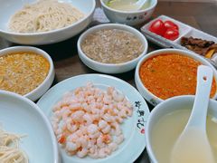 -裕兴记•蟹黄面馆(人民广场店)