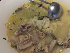 -严记小天府酸菜鱼(西四路店)