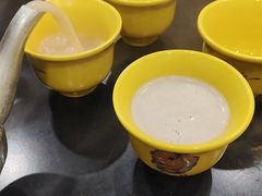 -三锅莊·牦牛肉火锅·香格里拉特色藏餐宴请餐厅(菱角塘路店)