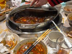 鸳鸯锅-肖肖酸萝卜鱼火锅(总店)