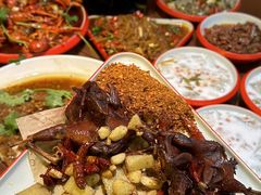 -老闵田螺馆·南昌市井菜·特色小吃(总店)