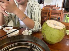 -15年老字号鑫鑫猪肚鸡·椰子鸡海南火锅(兴隆华侨农场店)