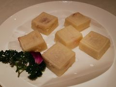 玫瑰小方糕-得月楼·省级非遗·传统苏帮菜(观前店)