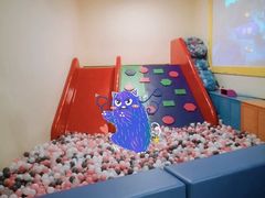 -彩色熊猫剧场