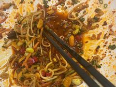 -有红鸡毛店·川菜(建设路店)