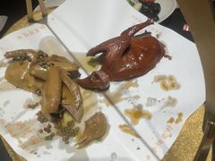 -鸽子侯·家宴·平价海鲜(市图书馆店)