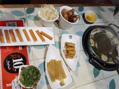 -南城十里潮汕鲜牛火锅·鲜虾生滚粥(融汇老商埠店)
