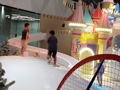 -冰纷万象滑冰场(南山万象天地店)