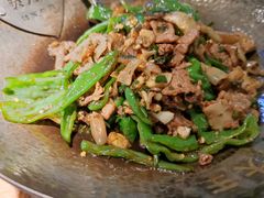-费大厨辣椒炒肉(高铁吾悦广场店)