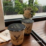 奶茶碰杯