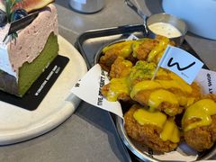 -W COLLECTIVE  DESSERT SHOP