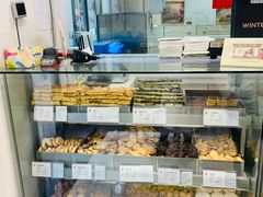 面包甜点陈列柜-上海哈尔滨食品厂(淮海中路店)