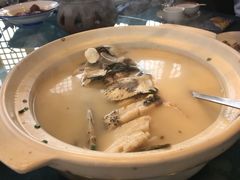 正宗千岛湖直达．一鱼二吃．鲜美-二十八里太湖船菜(吉祥路店)