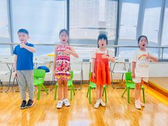-蓝话筒·少儿成人演讲口才·主持朗诵·戏剧表演(大华第一坊店)