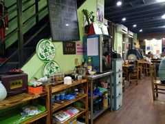 -大富蚝乌东哥饭店·石锅鱼杂·柠檬鸭(革新路店)