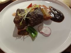 -more than meow吴止猫主题餐厅(承德 中船汇店)