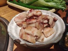 老泡菜烤黑土猪五花肉-肉匠Korean BBQ(兴盛路店)