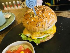 -HIGH FIVE哈福手工汉堡(桂林路店)