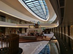 -上海滴水湖皇冠假日酒店