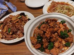 -泉畔人家·老济南经典鲁菜(大明湖店)