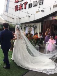 -艾朵婚纱