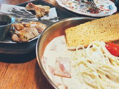 -I HOLIC艾豪丽披萨(KKone店)